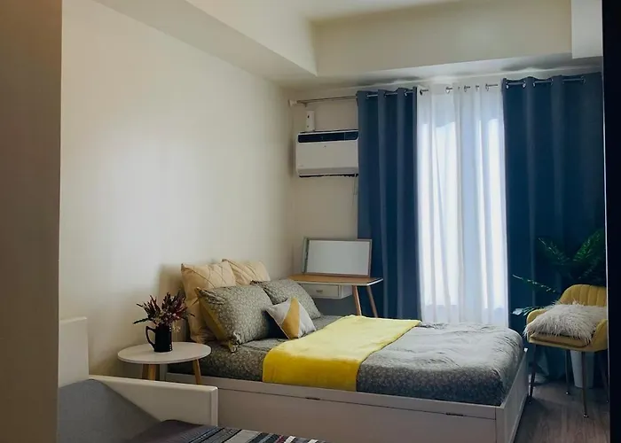 Aparthotel Unit At The Median
