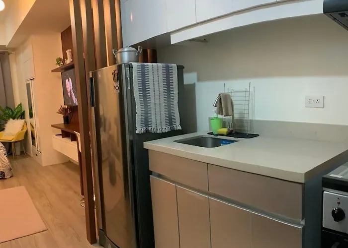 Aparthotel Unit At The Median